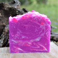 Sheepish Grins 4oz Goats Milk Soap: Red Hibiscus & Acai