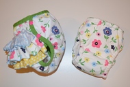 30% OFF! Dunk n Fluff Fitted Nappy & Wrap Set - M - Tossed Floral